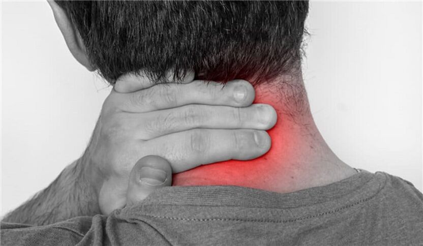 Боль в шее при остеохондрозе